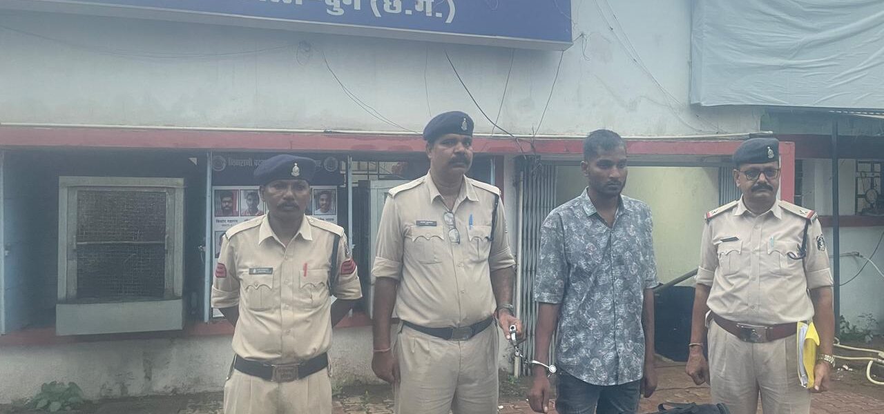 थाना भिलाई नगर के शातिर गुंडा बदमाश सागर कंडरा उर्फ मग्गा अवैध मादक पदार्थ गांजा के साथ गिरफ्तार ।