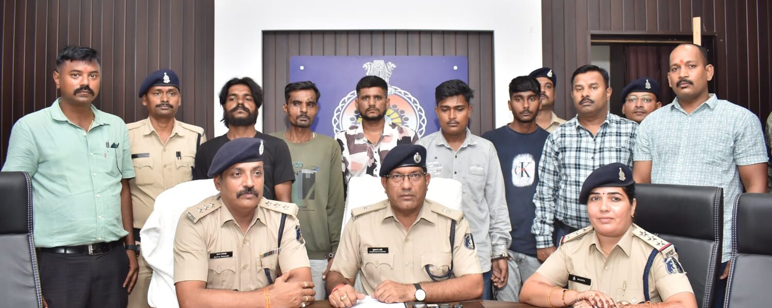 मादक पदार्थ चिट्टा (ब्राउन शुगर) बिक्री करने वालो को पकड़ने में दुर्ग पुलिस को मिली सफलता।  पांच आरोपी गिरफ्तार ।
