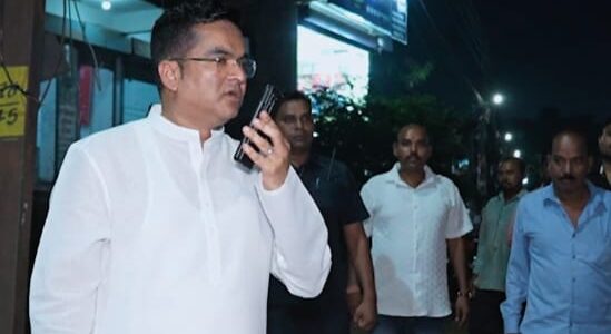 MLA रिकेश सेन फिर Action मोड पर, अधिकारी महोदय….”48 घंटे के भीतर शराब दुकान और चखना सेंटर हटवा दीजिए।
