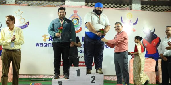 प्रथम ऑल इंडिया पुलिस गेम वेटलिफ्टिंग क्लस्टर  चैंपियनशिप  2024/25  के साथ चतुर्थ  दिवस का सफल आयोजन  कर  खिलाड़ियों को किया गया सम्मानित ।