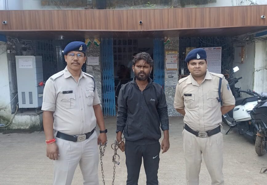 नाबालिग बालक के साथ अप्राकृतिक कृत्य करने वाला आरोपी गिरफ्तार ।  बहला फुसला कर अपने घर ले जाकर किया कृत्य ।  सुपेला पुलिस की सक्रियता से पकड़ाया आरोपी ।