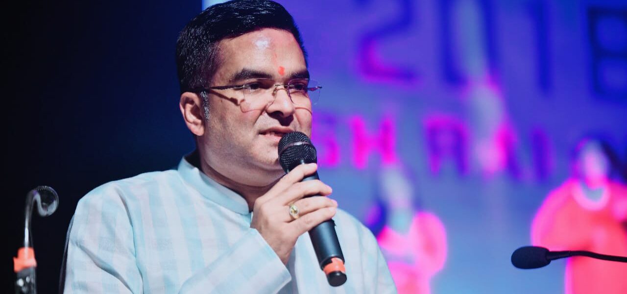 फूल बुके माला प्रतीक चिन्ह में फिजुल खर्च करने वाली आयोजन समितियों से MLA रिकेश सेन ने की अनूठी अपील, “जरूर मानेंगे ऐसा जताया विश्वास ।