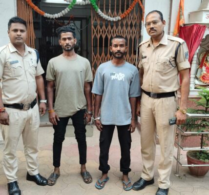 गरबा नाच बंद होने की बात को लेकर दो पक्षो मे हुई खुनी भिडंत एक नाबालिक सहित तीन आरोपी गिरफ्तार। 