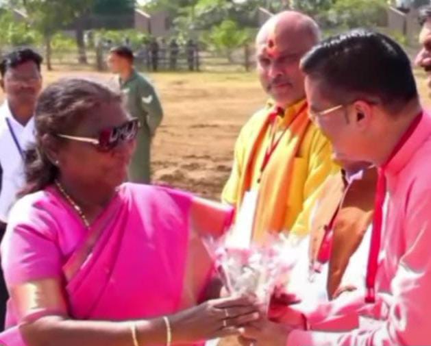 भिलाई में राष्ट्रपति के कार्यक्रम की सुरक्षित व्यवस्थित और सफल तैयारी के लिए MLA रिकेश ने जिले की प्रशासनिक और पुलिस टीम को दी बधाई।