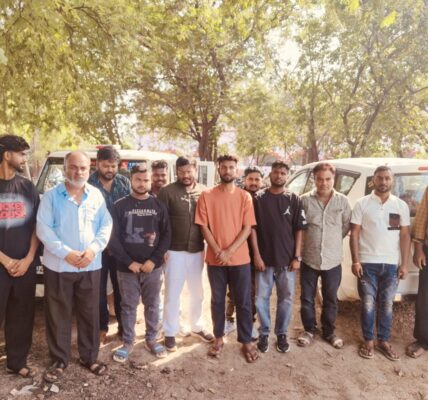 जयस्तंभ चौक रुआबांधा बस्ती मे सार्वजनिक स्थान पर जुआं खेलने वाले जुआंरियों के विरुद्ध थाना भिलाई नगर पुलिस की कार्यवाही ।