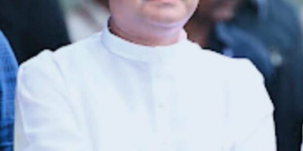 जान पर खेल कुख्यात अपराधी को ढेर करने वाली दुर्ग पुलिस टीम सम्मान और पदोन्नति की पात्र – विधायक रिकेश सेन ने मुख्यमंत्री और राज्यपाल को लिखा पत्र ।