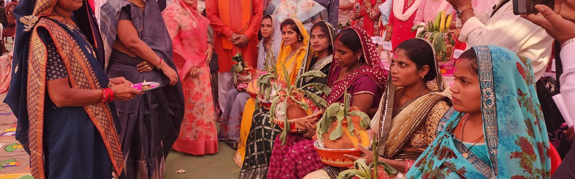 हमारा शौचालय, हमारा सम्मान कार्यक्रम में सम्मिलित हुए दुर्ग ग्रामीण विधायक व राज्य ग्रामीण एवं अन्य पिछड़ा वर्ग क्षेत्र विकास प्राधिकरण उपाध्यक्ष ललित चंद्राकर ।