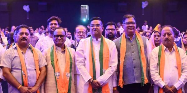 वैशाली नगर विधानसभा के 1200 लोगों ने विधायक रिकेश सेन के आह्वान पर देखी “द साबरमती रिपोर्ट” फिल्म, सभी जरूर यह फिल्म देखें, व्यवस्था में लगे हैं विधायक सेन ।