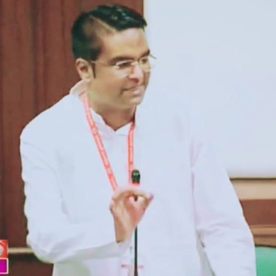 शीतकालीन सत्र के पहले दिन भाजपा विधायक रिकेश सेन ने किया सवाल – कब होगी 33 हजार शिक्षाकर्मियों की भर्ती ।