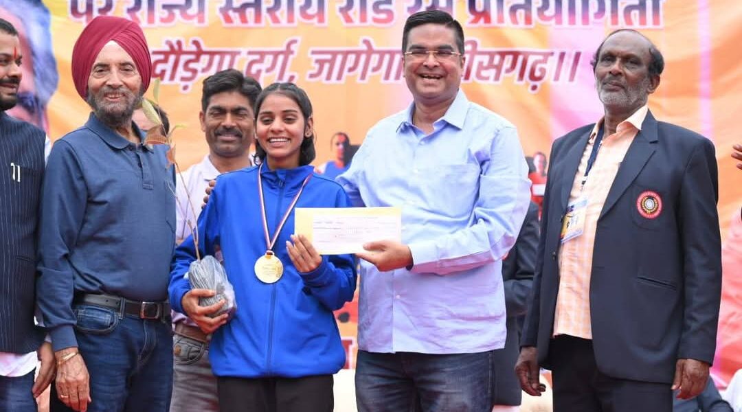 अटल जयंती पर भिलाई में हुई राज्य स्तरीय रोड रेस में 2 हजार लोगों ने लगाई फुर्तीली दौड़,जिला एथलेटिक्स स्पोर्ट्स एसोसिएशन दुर्ग का आयोजन ।