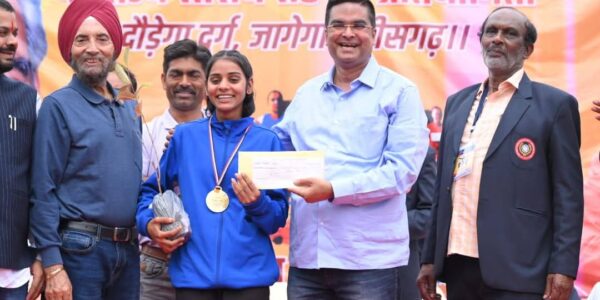 अटल जयंती पर भिलाई में हुई राज्य स्तरीय रोड रेस में 2 हजार लोगों ने लगाई फुर्तीली दौड़,जिला एथलेटिक्स स्पोर्ट्स एसोसिएशन दुर्ग का आयोजन ।