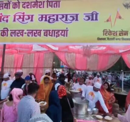 श्री गुरु गोविंद सिंह साहिबजी के प्रकाश पर्व को समर्पित नगर कीर्तन में दिखा अभूतपूर्व उत्साह, विधायक रिकेश टीम ने बीएसएनएल चौक पर किया अभिनंदन ।