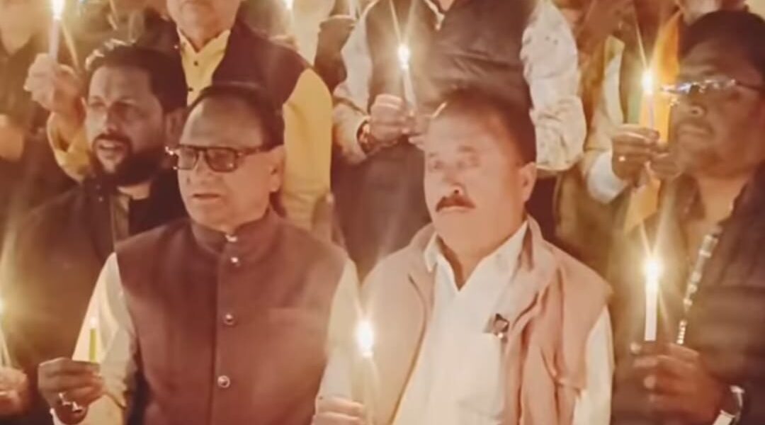 बीजापुर आईईडी ब्लास्ट में शहीद जवानों को सुपेला घड़ी चौक पर भाजपाइयों ने दी श्रद्धांजलि, नक्सलियों के कायराना हमले की निंदा ।