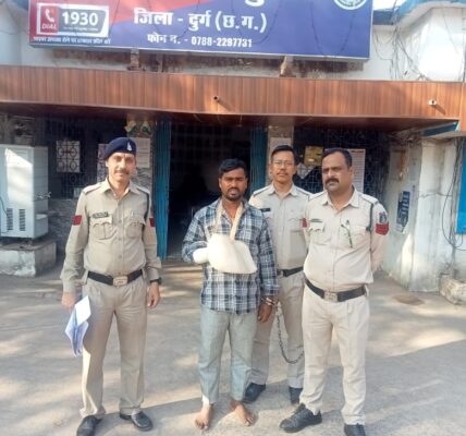 गौ मांस बिक्री करने वाला आरोपी गिरफ्तार    सुपेला पुलिस की सक्रियता से पकड़ाया आरोपी  ।