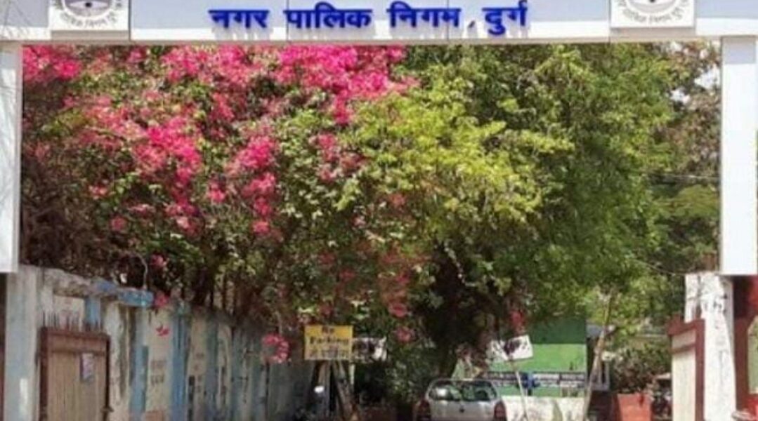 भाजपा में टिकट दावेदारों की होड, विधायक गजेंद्र यादव की रणनीति से सीनियर कार्यकर्ताओं में आक्रोश ।