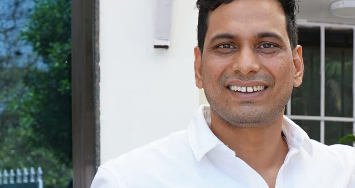 AI के जमाने में पिछले वित्तीय वर्ष के बजट को मंत्री जी ने 100 पन्ने में लिखने का कष्ट किया है -देवेन्द्र यादव ।