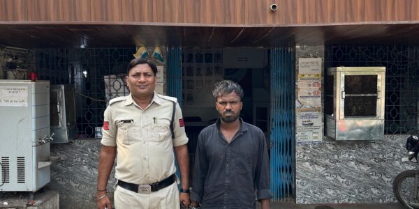 थर्माकोल कटर से प्राणघातक हमला करने वाला आरोपी पुलिस की गिरफ्त में  ।